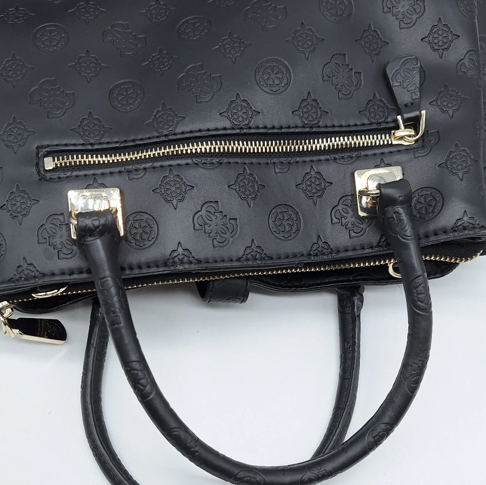 Guess‎ Peony Satchel Purse